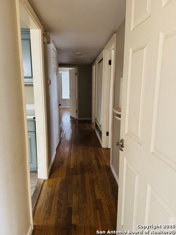 Image 7 of 22 For 107 Crestline