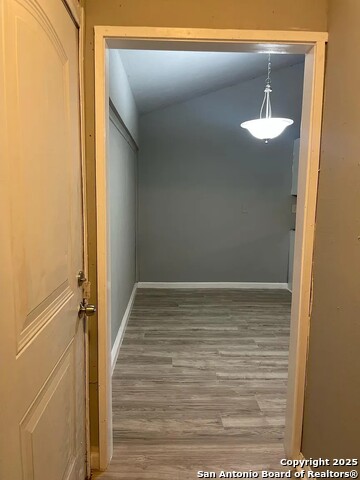 Image 6 of 6 For 6605 Spring Lark