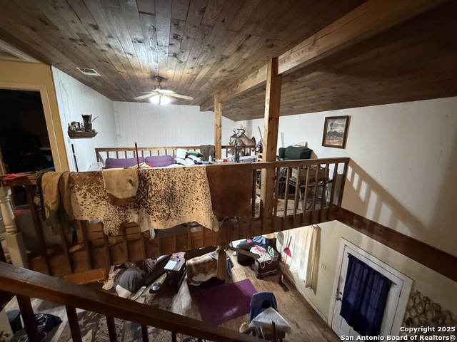 Image 11 of 24 For 1350 Fm 538