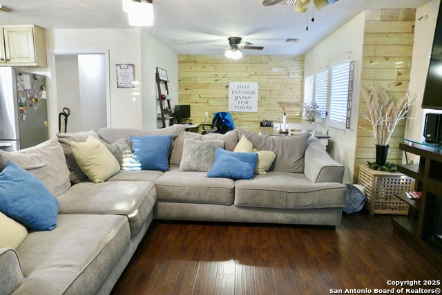 Image 4 of 28 For 543 County Road 5781