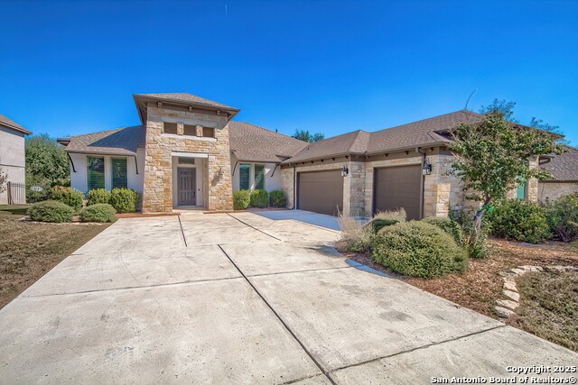 Image 3 of 34 For 31006 Charolais Way