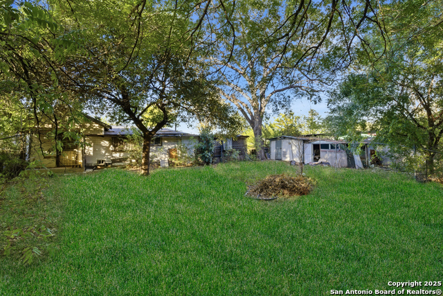 Listing photo id 20 for 4234 San Luis