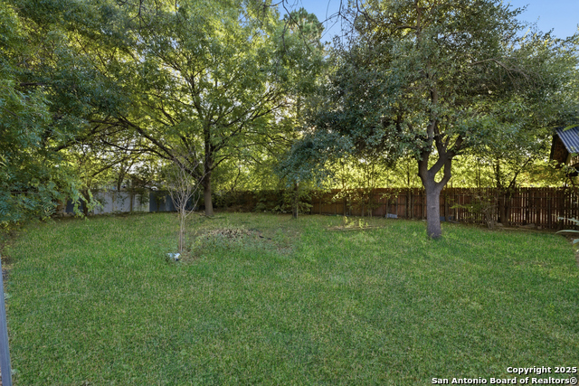 Listing photo id 24 for 4234 San Luis