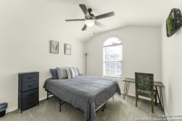 Image 17 of 26 For 923 Calico Garden