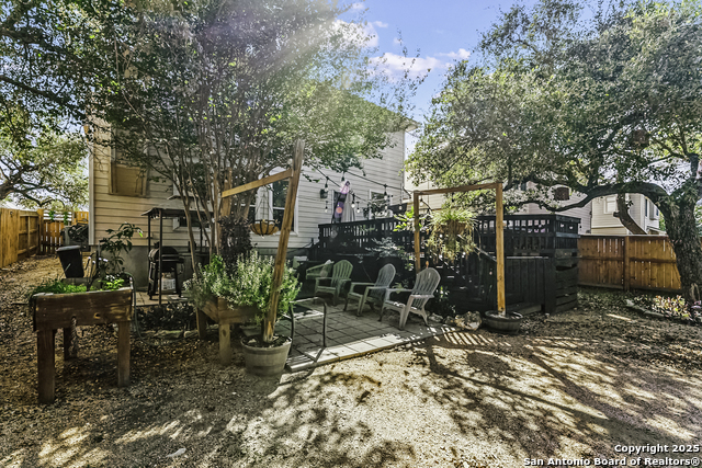 Image 23 of 26 For 923 Calico Garden