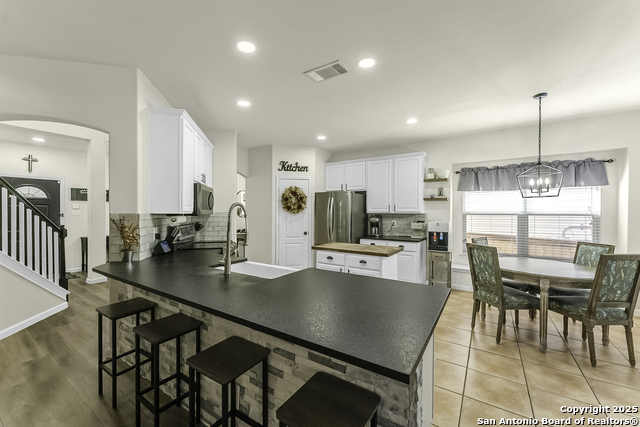 Image 7 of 26 For 923 Calico Garden