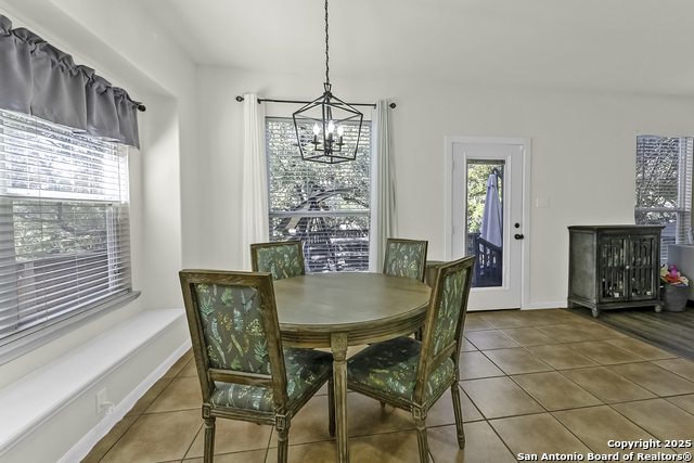 Image 8 of 26 For 923 Calico Garden