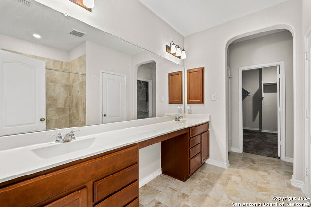 Image 16 of 30 For 5104 Devanado Way