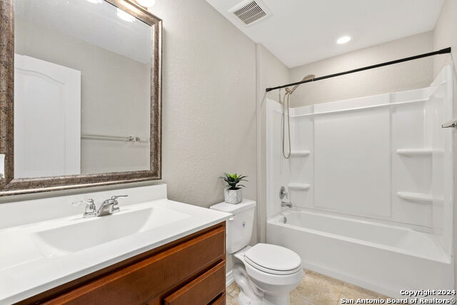 Image 25 of 30 For 5104 Devanado Way