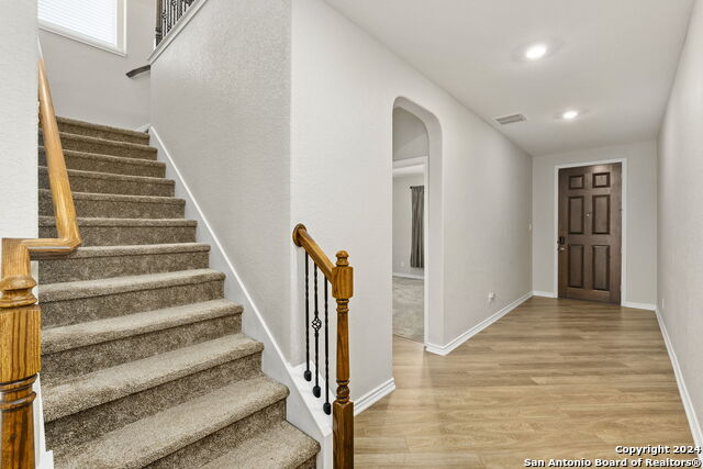 Image 3 of 30 For 5104 Devanado Way