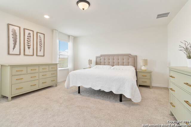 Listing photo id 15 for 6611 Runaway Row