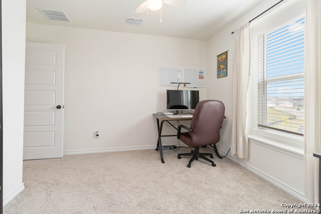 Listing photo id 20 for 6611 Runaway Row