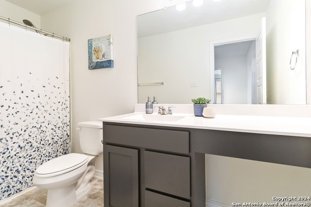 Listing photo id 24 for 6611 Runaway Row