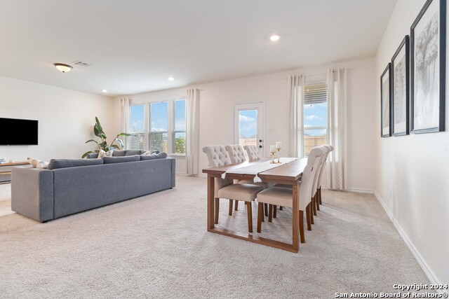 Listing photo id 4 for 6611 Runaway Row