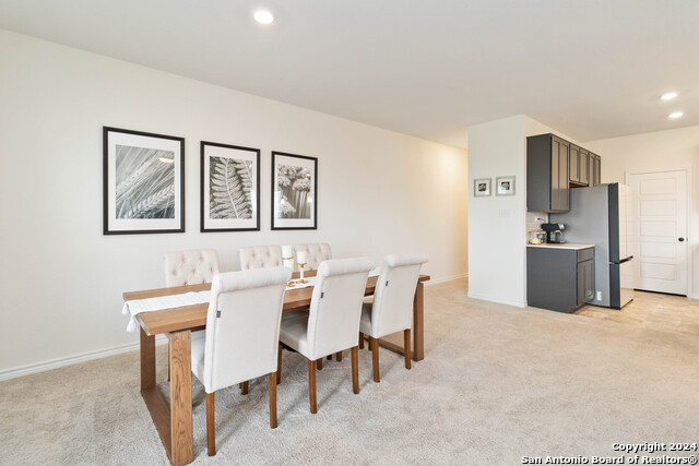 Listing photo id 7 for 6611 Runaway Row