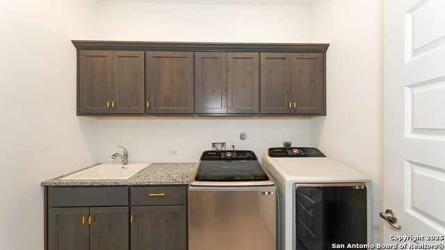 Listing photo id 15 for 23336 Grande Vista