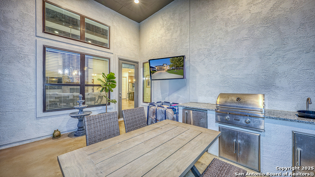 Listing photo id 16 for 23336 Grande Vista