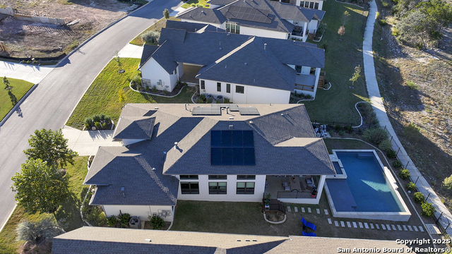 Listing photo id 22 for 23336 Grande Vista