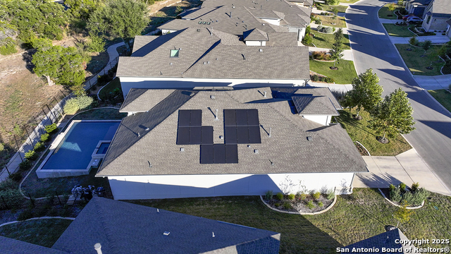 Listing photo id 23 for 23336 Grande Vista