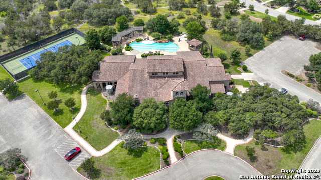 Listing photo id 27 for 23336 Grande Vista