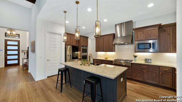 Listing photo id 4 for 23336 Grande Vista