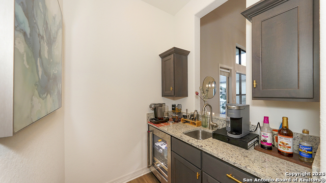 Listing photo id 6 for 23336 Grande Vista