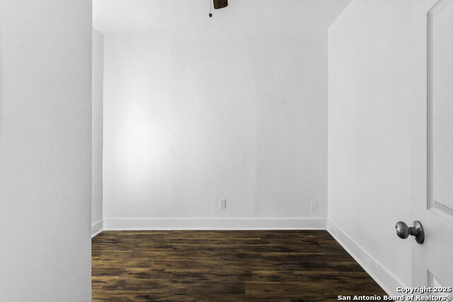 Image 12 of 30 For 147 Baylor E