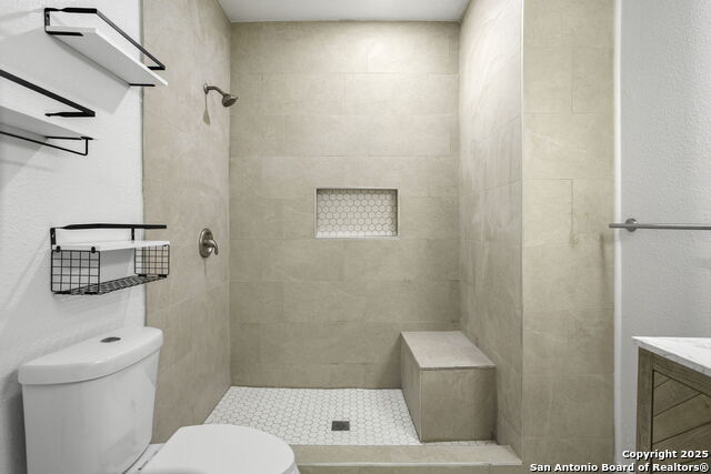 Image 19 of 30 For 147 Baylor E