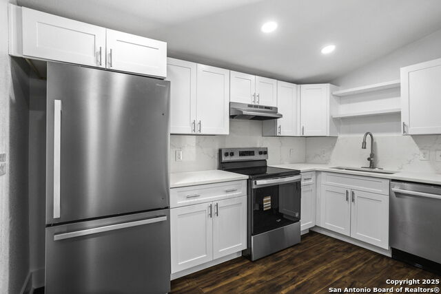 Image 8 of 30 For 147 Baylor E