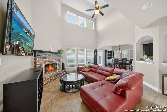 Image 5 of 25 For 10208 Leno Way