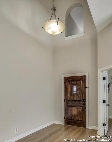 Image 3 of 47 For 551 Roamer