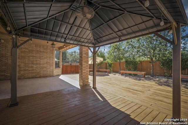 Image 33 of 47 For 551 Roamer