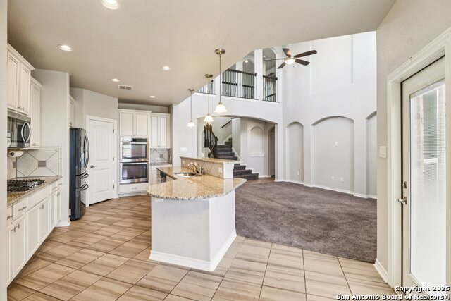 Image 13 of 49 For 1902 Sirius Grove