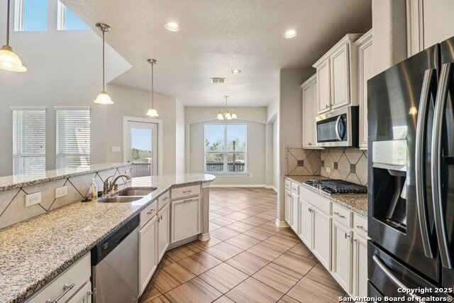 Image 14 of 49 For 1902 Sirius Grove