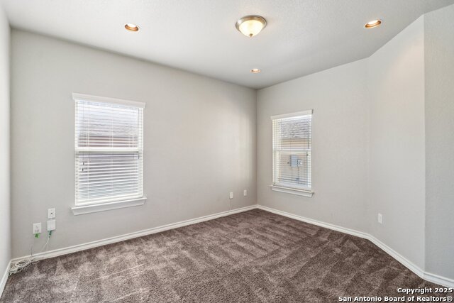 Image 15 of 49 For 1902 Sirius Grove