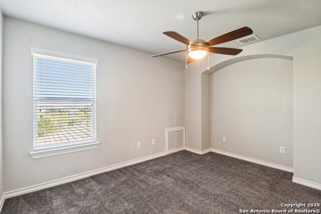 Image 21 of 49 For 1902 Sirius Grove