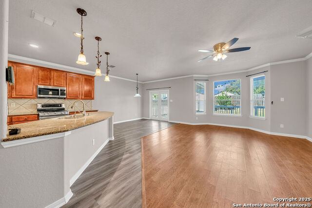 Image 11 of 27 For 1206 Murray Winn