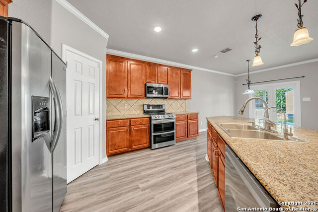 Image 14 of 27 For 1206 Murray Winn