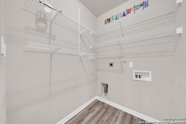 Image 17 of 27 For 1206 Murray Winn