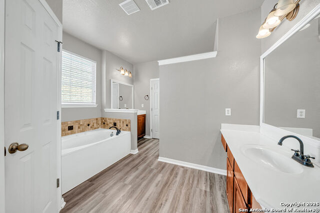 Image 19 of 27 For 1206 Murray Winn