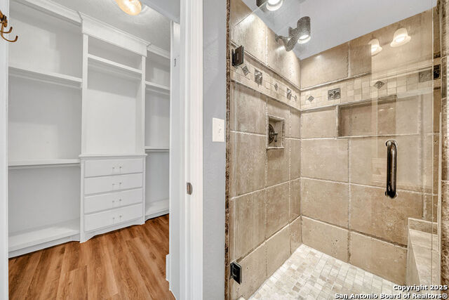 Image 21 of 27 For 1206 Murray Winn