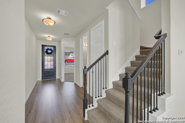 Image 3 of 41 For 15418 Ivory