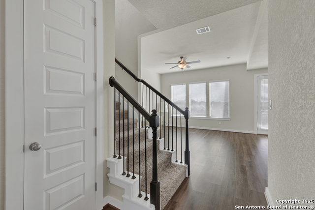 Image 4 of 41 For 15418 Ivory