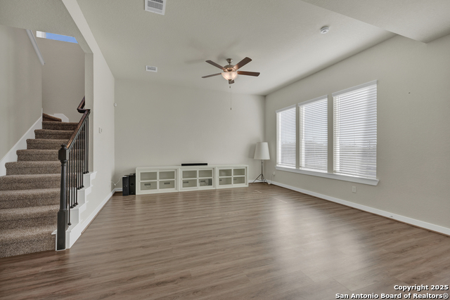 Image 6 of 41 For 15418 Ivory