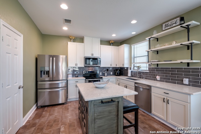 Image 7 of 19 For 7207 Kitty