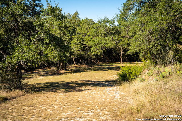 Listing photo id 8 for 708 Malaga  