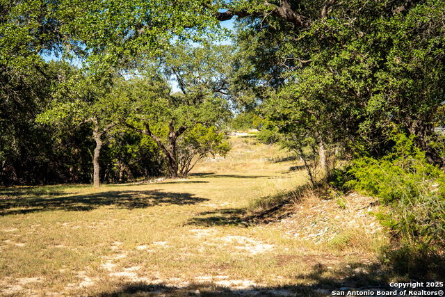 Listing photo id 10 for 708 Malaga  