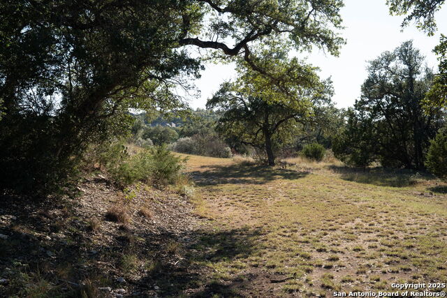 Listing photo id 25 for 708 Malaga  