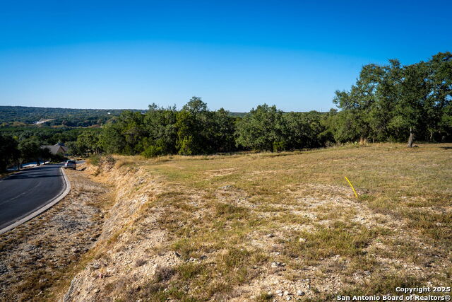 Listing photo id 29 for 708 Malaga  