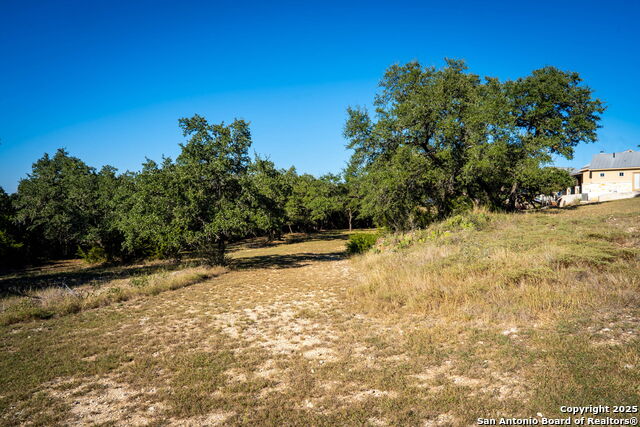 Listing photo id 31 for 708 Malaga  